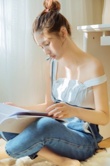 怎么自己一个人在家玩得舒服
